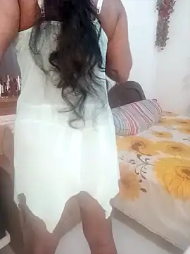 Snapshot of esita_1212 chatting on 02-06-25, 03:27 esita 1212 online show from 02-06-25, 03:27