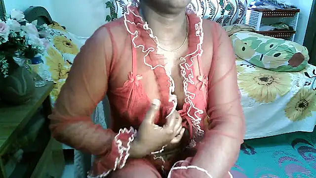 Snapshot of esita_1212 chatting on 03-23-25, 06:05 esita 1212 online show from 03-23-25, 06:05