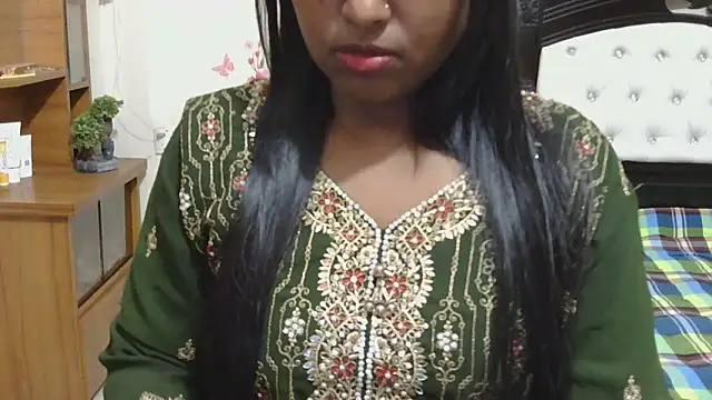 Snapshot of esita_1212 chatting on 10-09-25, 01:53 esita 1212 online show from 10-09-25, 01:53