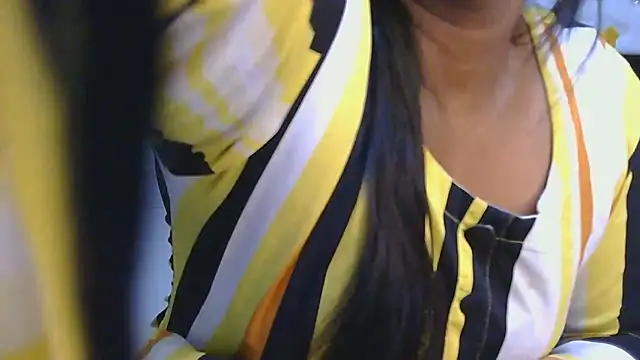 Snapshot of esita_1212 chatting on 11-20-25, 12:55 esita 1212 online show from 11-20-25, 12:55