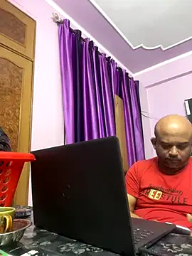 Dick 6inches online show from 10-08-25, 01:42