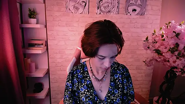 VivianLy  online show from 09-10-25, 11:10