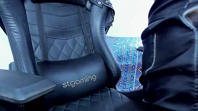 Tommy Bred online show from 11-15-25, 05:09