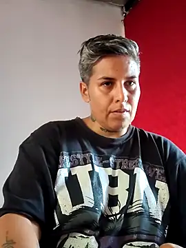 Yessi rousse online show from 10-15-25, 05:57