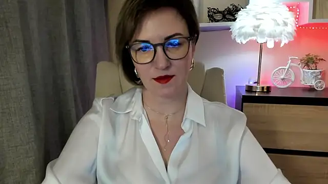 Snapshot of feliziaDesire chatting on 11-10-25, 01:43 feliziaDesire online show from 11-10-25, 01:43