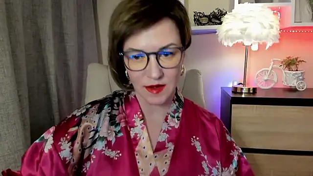 Snapshot of feliziaDesire chatting on 11-14-25, 12:59 feliziaDesire online show from 11-14-25, 12:59