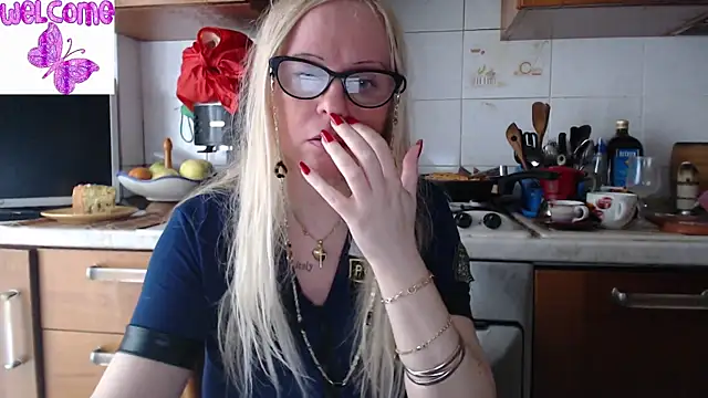 martachatte online show from 03-10-25, 03:30