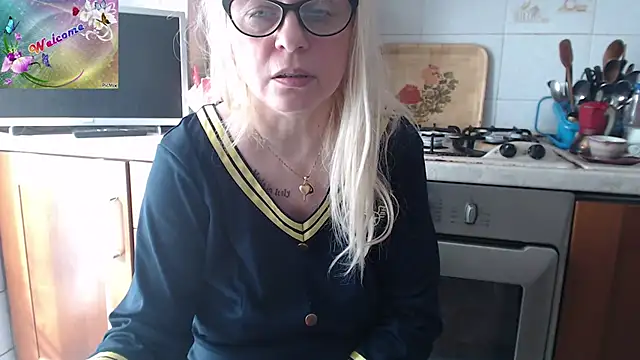 martachatte online show from 11-08-25, 09:42