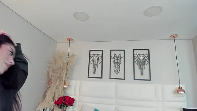 Rebeca jones online show from 11-15-25, 12:13