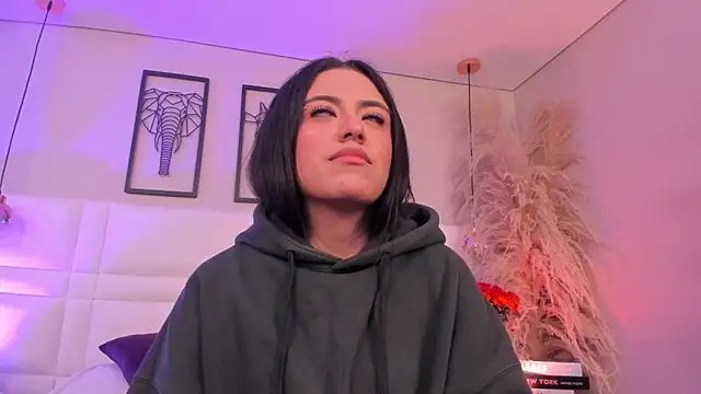 Rebeca jones online show from 12-15-25, 12:09