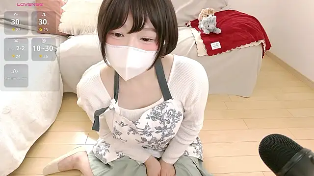 Snapshot of Ran_happy chatting on 12-17-25, 01:33 Ran happy online show from 12-17-25, 01:33