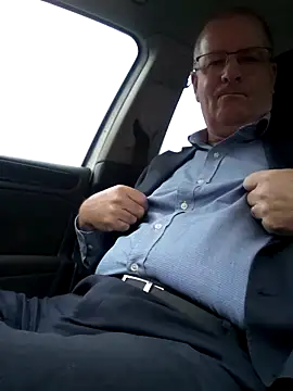 stiffandlubedxh online show from 02-18-25, 09:09