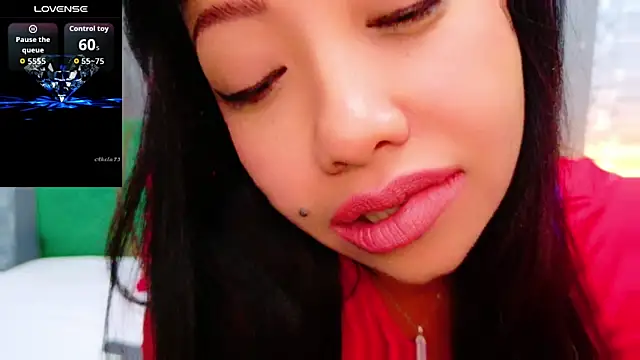 ElyaQuinn online show from 10-17-25, 07:00