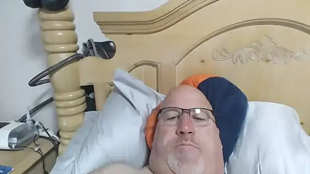 Snapshot of Bigbear0563 chatting on 03-02-26, 04:14 Bigbear0563 online show from 03-02-26, 04:14