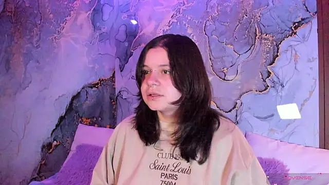 Snapshot of Mey_moon chatting on 11-15-25, 12:08 Mey moon online show from 11-15-25, 12:08