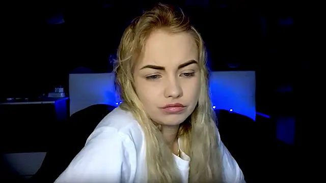 Snapshot of StephanieSweety chatting on 11-07-25, 08:36 StephanieSweety online show from 11-07-25, 08:36