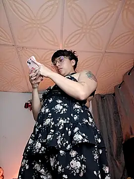 Piafisher1 online show from 02-03-26, 01:15