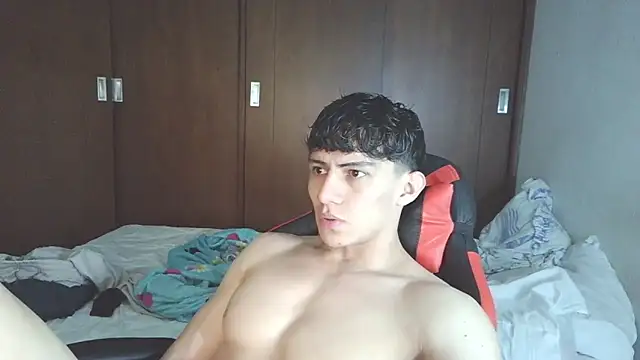 aresholland online show from 11-17-25, 02:17