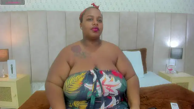 KiaraBrownn online show from 02-12-25, 11:40