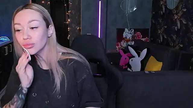 Blckmirrorr online show from 12-21-25, 09:27