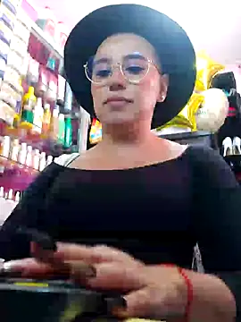 TamySweetness online show from 01-18-25, 06:43
