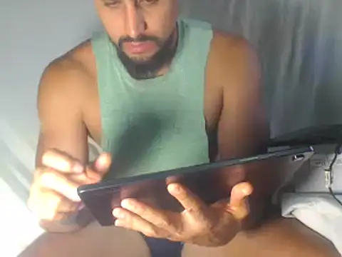 sebasx412 online show from 10-17-25, 08:11