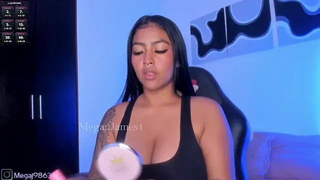 meganjames1 online show from 11-27-25, 01:46