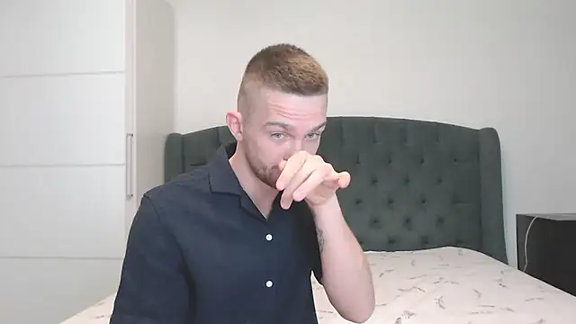 Marselle Laker online show from 12-22-24, 06:28