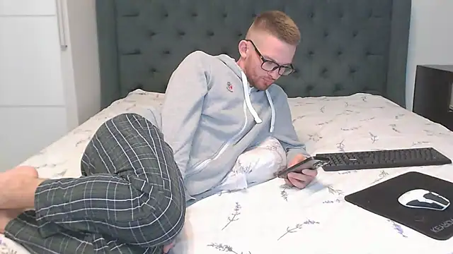 Marselle Laker online show from 12-23-24, 09:59