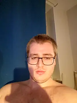 Snapshot of OrgusBank chatting on 10-21-25, 07:03 OrgusBank online show from 10-21-25, 07:03