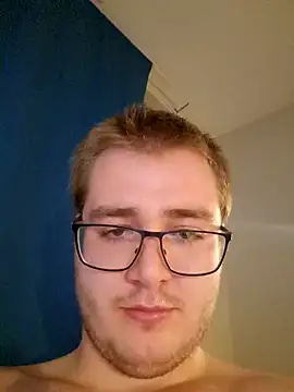 Snapshot of OrgusBank chatting on 10-26-25, 07:42 OrgusBank online show from 10-26-25, 07:42