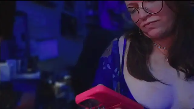 Snapshot of spunlikecottoncandy chatting on 10-27-25, 04:11 spunlikecottoncandy online show from 10-27-25, 04:11