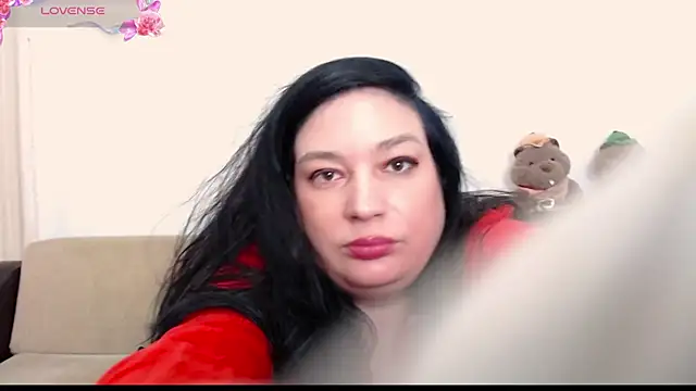 Snapshot of ElenaRose90 chatting on 11-09-25, 08:40 ElenaRose90 online show from 11-09-25, 08:40