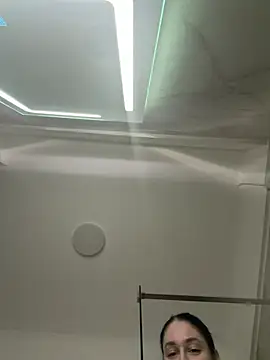 moniqque online show from 02-19-26, 07:43