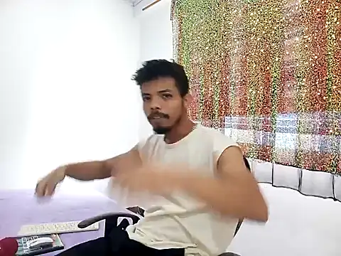 danidiazto2023 online show from 02-11-25, 05:40