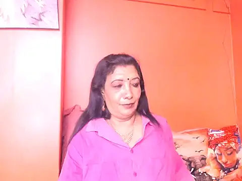 Snapshot of indiansarika65 chatting on 11-24-25, 04:34 indiansarika65 online show from 11-24-25, 04:34