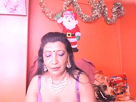 Snapshot of indiansarika65 chatting on 12-21-25, 05:09 indiansarika65 online show from 12-21-25, 05:09