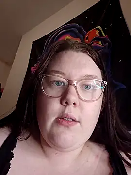 Snapshot of Sexycurvyemilyy chatting on 03-01-26, 10:01 Sexycurvyemilyy online show from 03-01-26, 10:01