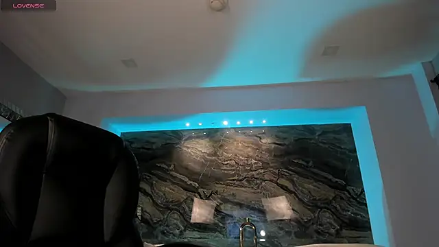 Snapshot of SophiePalmer chatting on 02-05-26, 10:42 SophiePalmer online show from 02-05-26, 10:42