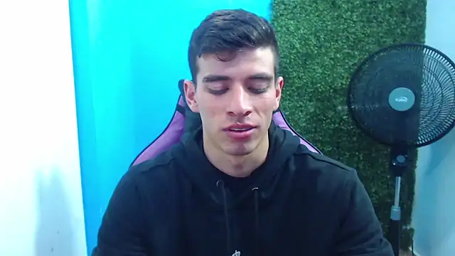 DEIBY BABY online show from 01-11-25, 04:48