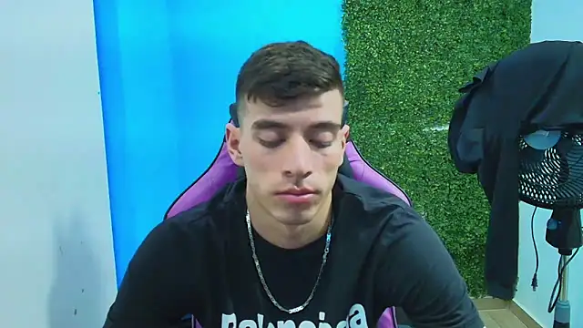 DEIBY BABY online show from 01-15-25, 03:22