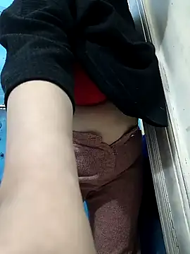 Sexybomb33 online show from 01-03-25, 04:55