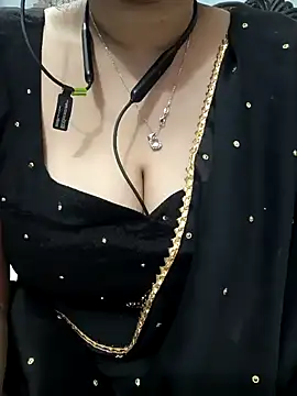 Sexybomb33 online show from 01-28-25, 08:04