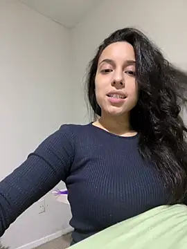 Snapshot of Natur4lBeautyb33 chatting on 12-08-24, 04:25 Natur4lBeautyb33 online show from 12-08-24, 04:25