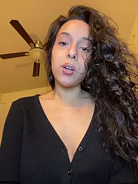 Snapshot of Natur4lBeautyb33 chatting on 12-14-24, 05:40 Natur4lBeautyb33 online show from 12-14-24, 05:40