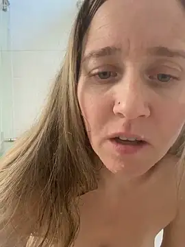 Snapshot of SkyelarSommer chatting on 11-07-25, 05:13 SkyelarSommer online show from 11-07-25, 05:13