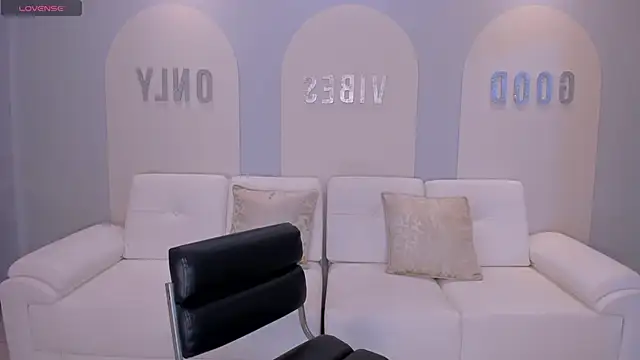 SunnyRivers online show from 10-24-25, 03:52