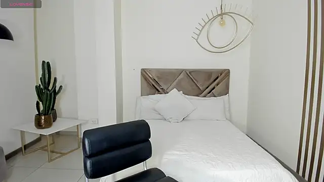 SunnyRivers online show from 10-30-25, 04:52