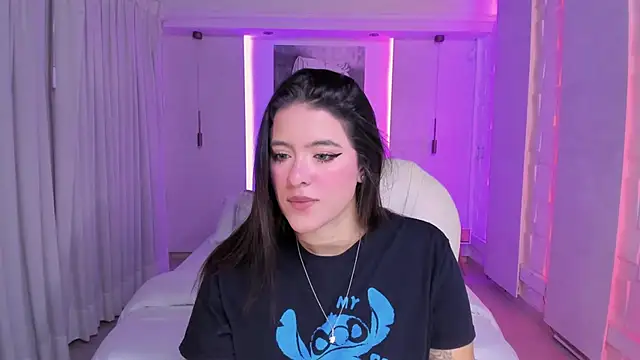 Snapshot of nathalie_rivers chatting on 11-01-25, 11:12 nathalie rivers online show from 11-01-25, 11:12