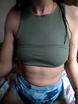 Snapshot of LissaThompsom chatting on 09-24-25, 11:24 LissaThompsom online show from 09-24-25, 11:24